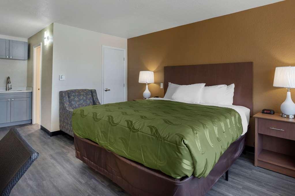 Quality Inn Saint Petersburg North-Tampa Bay Стая снимка